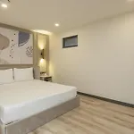Fora Lara