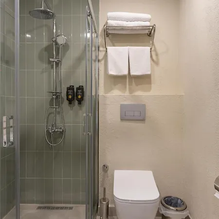 Отель Fora Lara *