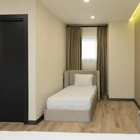Hotel Fora Lara *