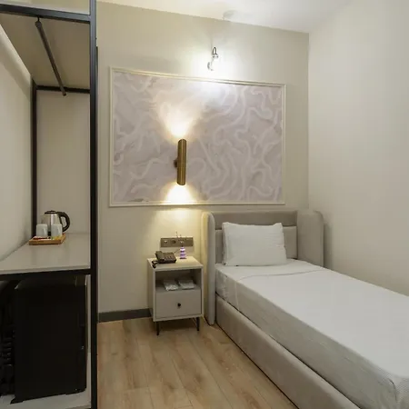 Fora Lara Hotel