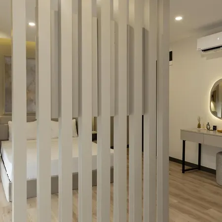 Fora Lara Hotel *