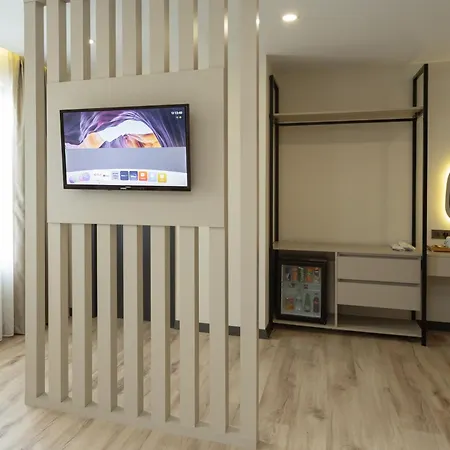 Hotel Fora Lara *