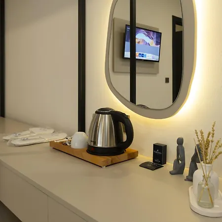 Fora Lara Hotel *